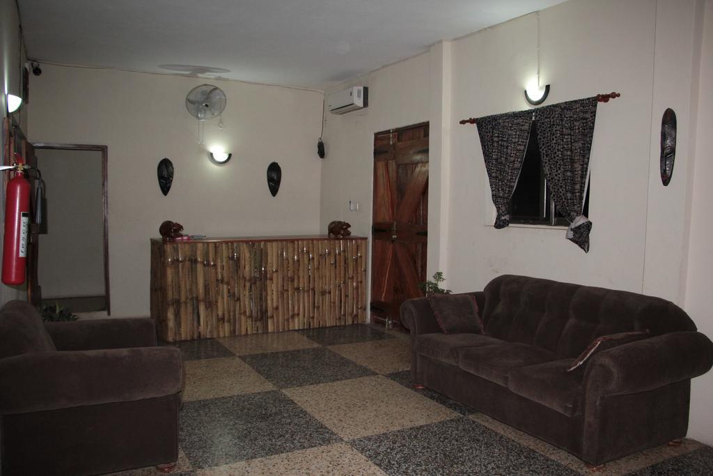 The Sleepy Hippo Hotel Akkra Exterior foto