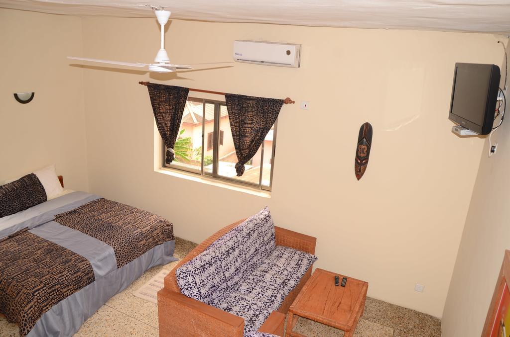The Sleepy Hippo Hotel Akkra Exterior foto