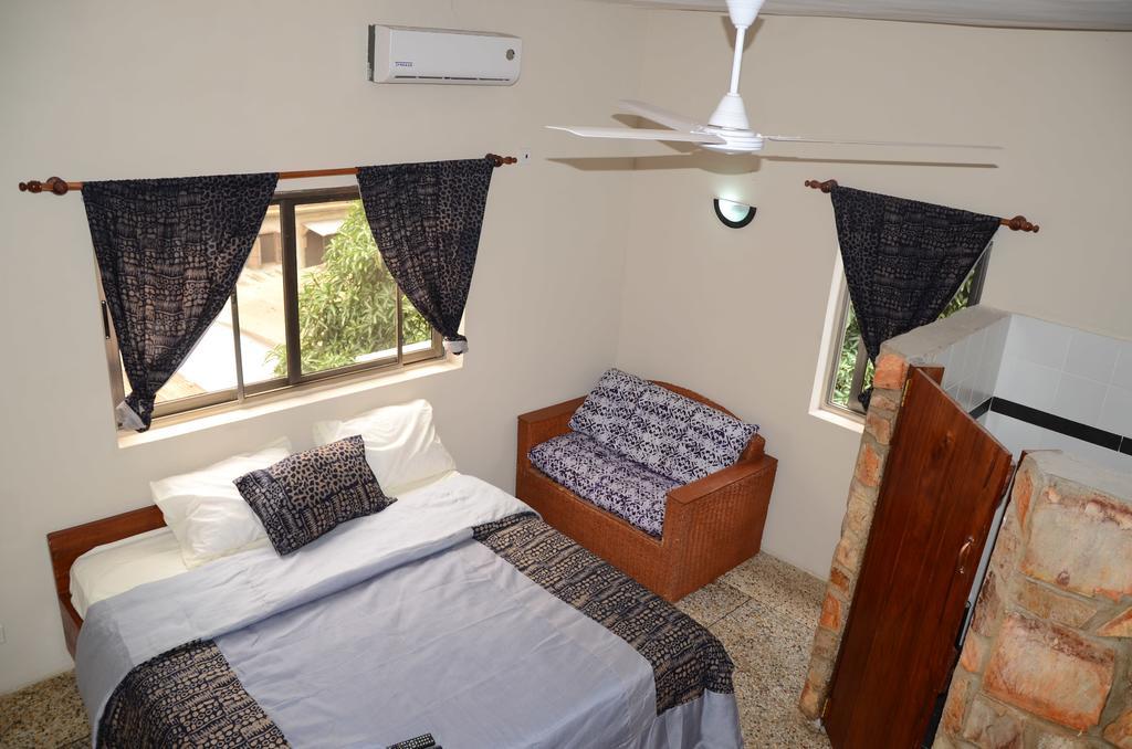 The Sleepy Hippo Hotel Akkra Exterior foto
